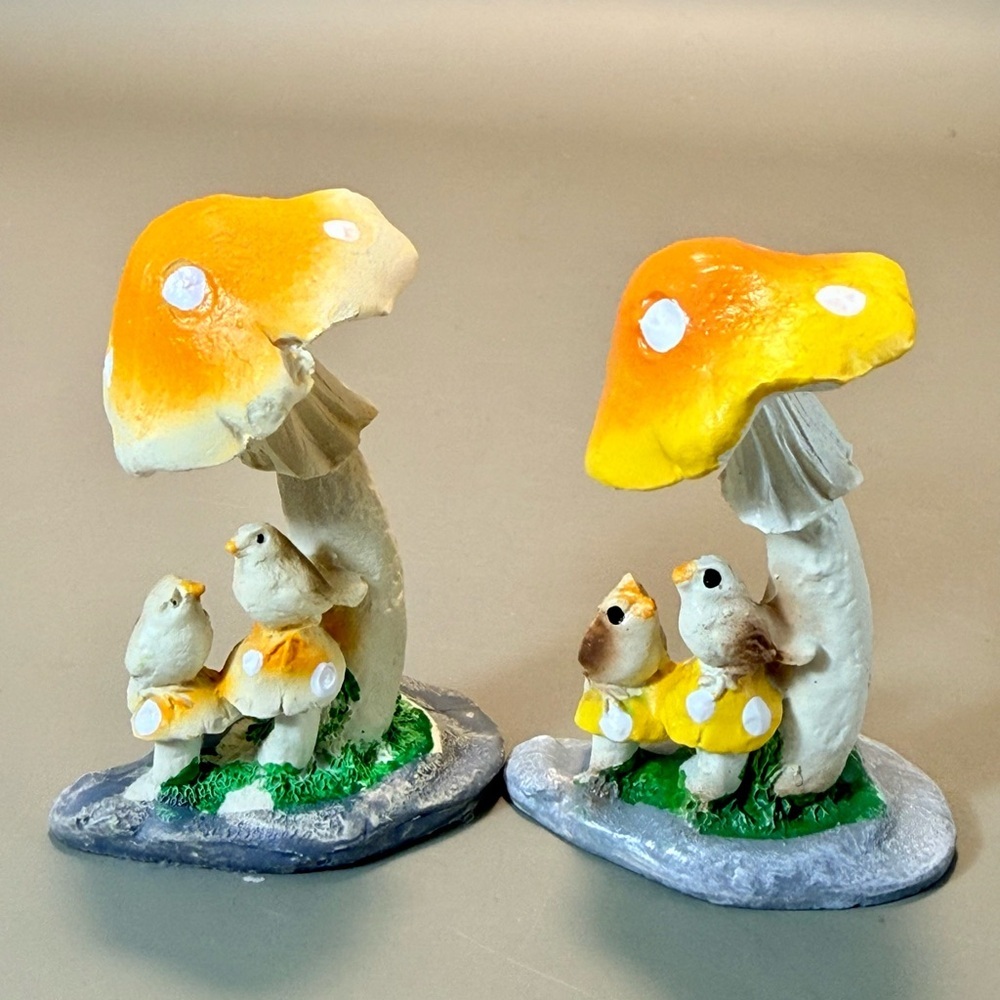 Pair Of Whimsical Raindrops Creative resin mushroom and bird miniature figurines